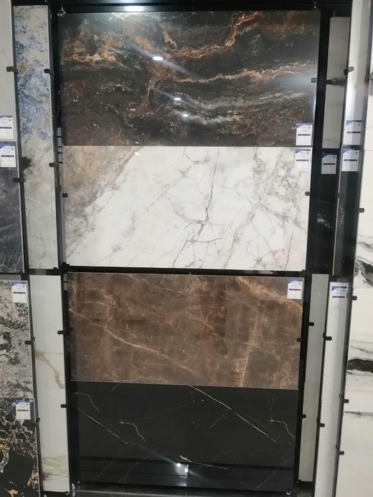 جهت خرید کاشی بین کابینتی جدید مدرن در اصفهان به بازرگانی کاشی و سرامیک سئوسرام مراجعه کنید. کاشی های بین کابینتی جدید و زیبا با جنس بدنه پرسلان و لعاب های نانو پولیش ضد خش و لعاب مات در تنوع بالا و بی نظیر و با قیمت های مناسب در اختیار شما عزیزان می باشد. با شماره 09138822264 با ما تماس بگیرید.