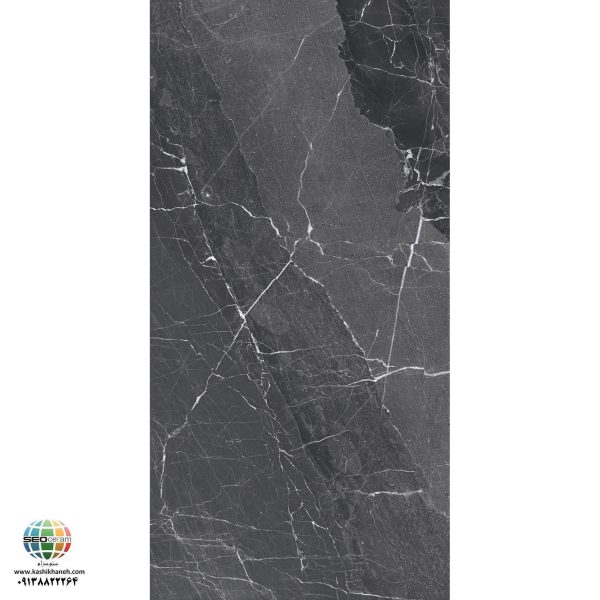سرامیک پرسلان مات بیسول مشکی کاشی الوند تولید شده در سایز 120×60 با لعاب مات ابریشمی و ضخامت 12 میلیمتر یکی از طرح های زیبای کاشی های تولیدی شرکت کاشی الوند می باشد. این محصول از جنس پرسلان با بالاترین دوام در شرایط سخت و کمترین میزان جذب آب ممکن می باشد.