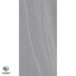 سرامیک پرسلان مات منهتن طوسی روشن کاشی الوند تولید شده در سایز 120×60 با لعاب مات ابریشمی و ضخامت 12 میلیمتر یکی از طرح های زیبای کاشی های تولیدی شرکت کاشی الوند می باشد. این محصول از جنس پرسلان با بالاترین دوام در شرایط سخت و کمترین میزان جذب آب ممکن می باشد.