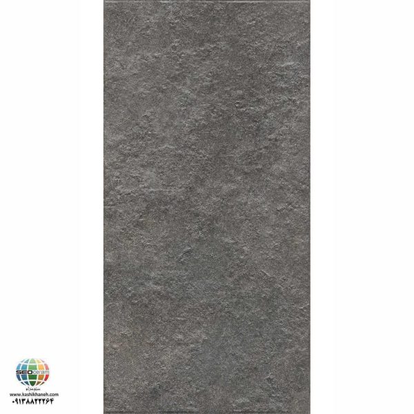 سرامیک پرسلان مات کایا طوسی تیره برجسته کاشی الوند تولید شده در سایز 120×60 با لعاب مات ابریشمی و ضخامت 12 میلیمتر یکی از طرح های زیبای کاشی های تولیدی شرکت کاشی الوند می باشد. این محصول از جنس پرسلان با بالاترین دوام در شرایط سخت و کمترین میزان جذب آب ممکن می باشد.