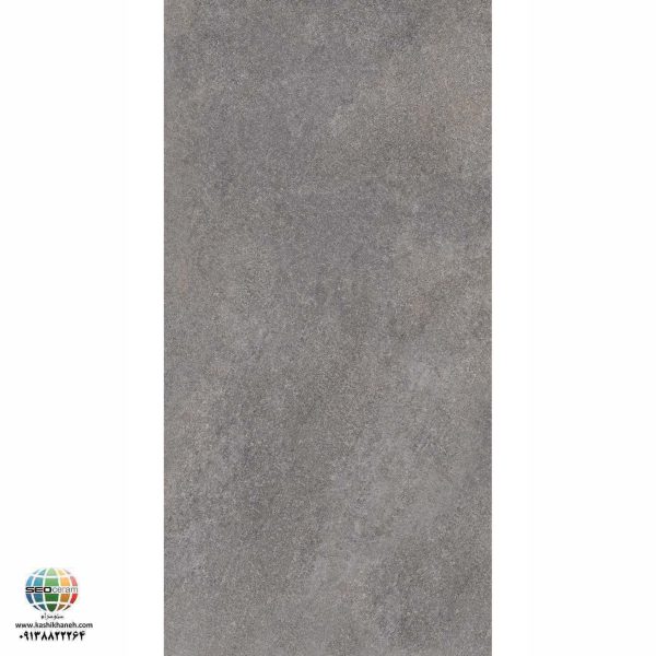 سرامیک پرسلان مات کایا طوسی کاشی الوند تولید شده در سایز 120×60 با لعاب مات ابریشمی و ضخامت 12 میلیمتر یکی از طرح های زیبای کاشی های تولیدی شرکت کاشی الوند می باشد. این محصول از جنس پرسلان با بالاترین دوام در شرایط سخت و کمترین میزان جذب آب ممکن می باشد.