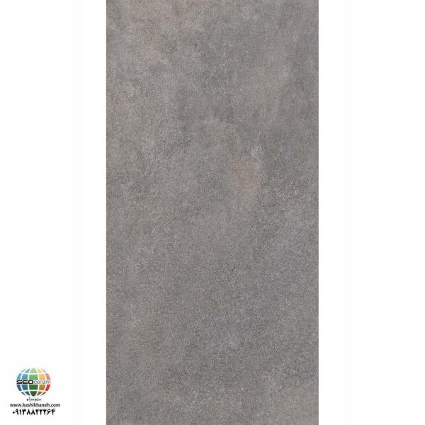 سرامیک پرسلان مات کایا طوسی کاشی الوند تولید شده در سایز 120×60 با لعاب مات ابریشمی و ضخامت 12 میلیمتر یکی از طرح های زیبای کاشی های تولیدی شرکت کاشی الوند می باشد. این محصول از جنس پرسلان با بالاترین دوام در شرایط سخت و کمترین میزان جذب آب ممکن می باشد.