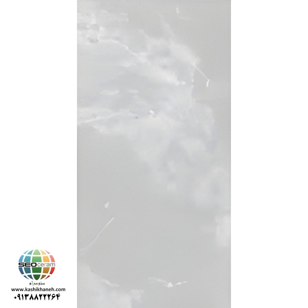 سرامیک پرسلان کارلوس طوسی کاشی شمس تولید شده در سایز 120×60 با لعاب سوپرنانوپولیش و ضخامت 12 میلیمتر یکی از طرح های محبوب در بین انواع سرامیک کف این کارخانه پیشرو و مدرن می باشد. از ویژگی های بارز این محصول میتوان به جنس پرسلان با استحکام بالا، جذب آب فوق العاده پایین(نزدیک به صفر)، مقاومت در برابر لکه ها و ... اشاره کرد، که این محصول رو تبدیل به یک انتخاب منحصر به فرد برای تمامی سلایق تبدیل میکند.