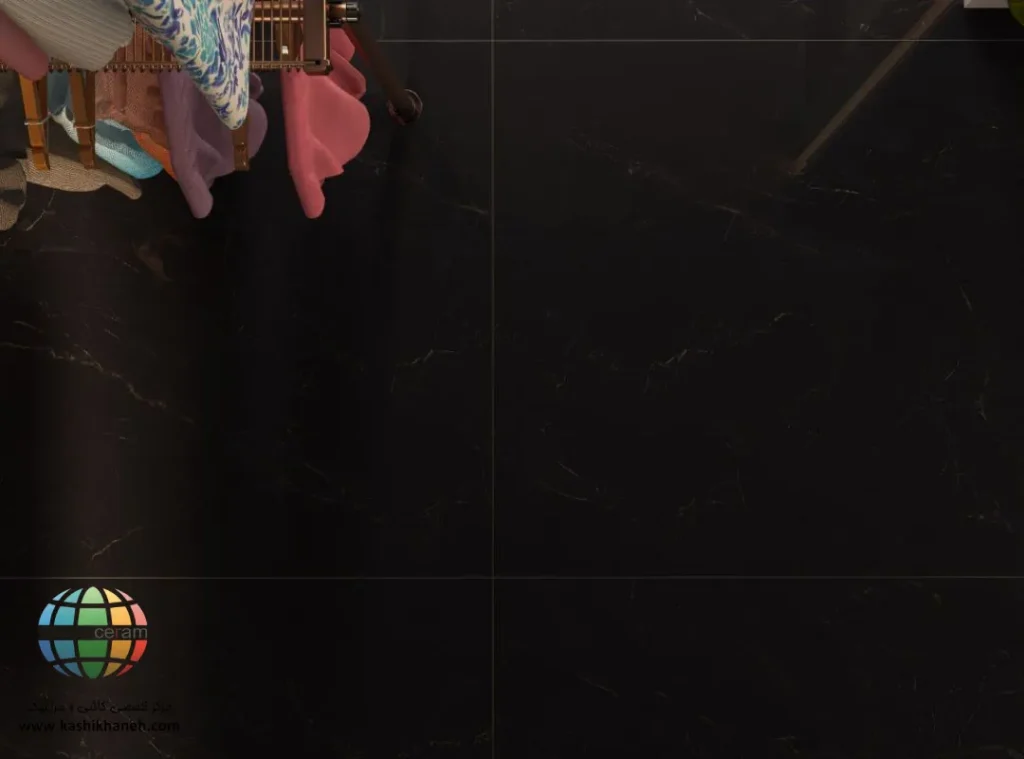 سرامیک پرسلان پرتوریا کاشی پرسپولیس تولید شده در سایز 120×120 با لعاب نانوپولیش و ضخامت 10 میلی متر یکی از محبوب ترین اسلب های این کارخانه مدرن و با سابقه می باشد. جنس پرسلان متراکم پرتوریا کاشی پرسپولیس آن را در برابر جذب رطوبت و یخ‌زدگی کاملاً مقاوم می‌سازد که یک مزیت حیاتی برای کفپوش است.لعاب سوپر پولیش با تکنولوژی پیشرفته، سطحی تقریباً ضد خش ایجاد می‌کند که در محیط‌های پرتردد، دوام طرح و درخشش کف را حفظ می‌نماید. استحکام بی‌نظیر پرسلان در برابر سایش (Abrasion) تضمین می‌کند که این محصول در محیط‌های پرترافیک عمومی، کیفیت و درخشش خود را حفظ کند.