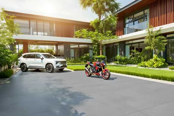 سرامیک دیور طوسی روشن کاشی پرسپولیسبا جنس پرسلان و لعاب مات با کیفیت بالا در سایز 80×80 تولید شده است. با ضخامت 20 میلیمتر در کارخانه کاشی پرسپولیس تولید شده است.خرید سرامیک دیور طوسی روشن کاشی پرسپولیس با ضخامت ۲۰ میل:اگر به دنبال اوج کیفیت، زیبایی و مقاومت هستید، سرامیک دیور طوسی روشن کاشی پرسپولیس انتخابی بینظیر است.این محصول خاص، با مشخصاتی که آن را از سایر محصولات متمایز میکند، به طور خاص برای فضاهایی طراحی شده که نیازمند دوام و پایداری فوقالعاده هستند. طراحی مدرن و رنگ دیور طوسی روشن، در کنار اعتبار نام کاشی پرسپولیس ،تضمینکننده یک سرمایهگذاری طولانیمدت و زیبا برای پروژه شماست.برای خرید این محصول با قیمت بسیار عالی با واحد فروش بازرگانی کاشی و سرامیک سئوسرام (نمایندگی کاشی پرسپولیس در اصفهان) 09138822264 تماس حاصل نمایید.