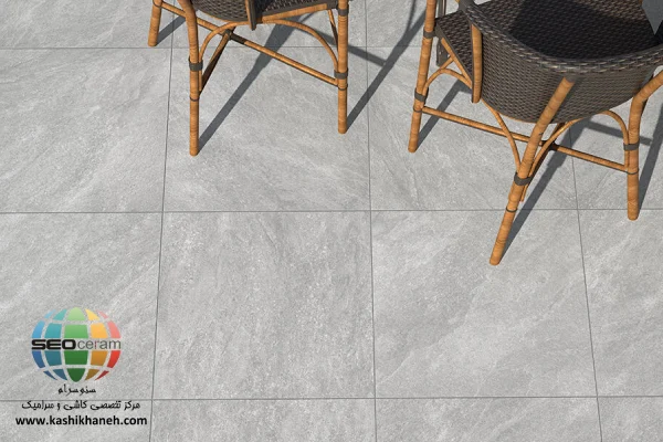 خرید سرامیک ناپولیتانو طوسی کاشی پرسپولیس با جنس پرسلان و لعاب مات با کیفیت بالا در سایز 80×80 تولید شده است. با ضخامت 20 میلیمتر در کارخانه کاشی پرسپولیس تولید شده است. اگر به دنبال اوج کیفیت، زیبایی و مقاومت هستید، سرامیک ناپولیتانو طوسی کاشی پرسپولیس انتخابی بینظیر است. سرامیک ناپولیتانو طوسی کاشی پرسپولیس،با مشخصاتی که آن را از سایر محصولات متمایز میکند، به طور خاص برای فضاهایی طراحی شده که نیازمند دوام و پایداری فوقالعاده هستند. طراحی مدرن و رنگ ناپولیتانو طوسی کاشی پرسپولیس، در کنار اعتبار نام کاشی پرسپولیس ،تضمینکننده یک سرمایهگذاری طولانیمدت و زیبا برای پروژه شماست. برای خرید این محصول با قیمت بسیار عالی با واحد فروش بازرگانی کاشی و سرامیک سئوسرام (نمایندگی کاشی پرسپولیس در اصفهان) 09138822264 تماس حاصل نمایید.