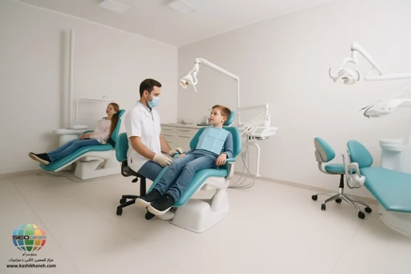 خرید سرامیک ویکتوریا صدفی کاشی پرسپولیس اگر به دنبال خلق یک فضای داخلی با شکوه، آرام و در عین حال مستحکم هستید، سرامیک ویکتوریا صدفی کاشی پرسپولیس بهترین انتخاب است. این محصول با رنگ دلربای صدفی مات و ابعاد بزرگ 80×80، حس وسعت و روشنایی را به محیط شما میبخشد. با جنس پرسلان عالی و ضخامت ۱۰ میلیمتری،سرامیک ویکتوریا صدفی کاشی پرسپولیس نه تنها از لحاظ زیبایی در اوج است، بلکه از نظر دوام و کیفیت فنی نیز استانداردهای بالایی را تضمین میکند. ویکتوریا صدفی کاشی پرسپولیس با جنس پرسلان و لعاب مات با کیفیت بالا در سایز 80×80 تولید شده است. با ضخامت 10 میلیمتر در کارخانه کاشی پرسپولیس تولید شده است.و موارد استفاده آن،برای نشیمن و پذیرایی،فضاهای تجاری و اداری می باشد. برای خرید این محصول با قیمت بسیار عالی و مشاوره رایگان در باره پرسپولیس با واحد فروش بازرگانی کاشی و سرامیک سئوسرام (نمایندگی کاشی پرسپولیس در اصفهان) 09138822264 تماس حاصل نمایید.