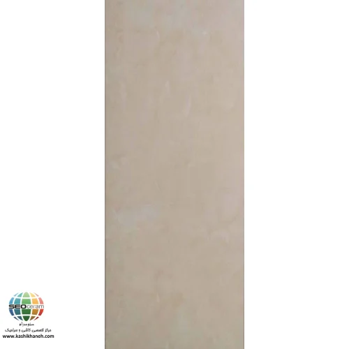 سرامیک دیاموند براق کاشی پاسارگاد سرام آباده؛ انتخابی اقتصادی و زیبا برای دیوارهای داخلی سرامیک دیاموند براق کاشی پاسارگاد سرام آباده در ابعاد 30×90سانتی‌متر یکی از محصولات پرفروش و اقتصادی برای پوشش دیوار فضاهای داخلی ساختمان است. این محصول با بهره‌گیری از بدنه خاک قرمز، لعاب براق و رنگ کرم روشن، توانسته تعادل مناسبی میان زیبایی، کیفیت و قیمت ایجاد کند. ظاهر ساده و در عین حال شیک این سرامیک باعث می‌شود در انواع پروژه‌های مسکونی، تجاری و اداری قابل استفاده باشد و بدون محدودیت با سبک‌های مختلف دکوراسیون هماهنگ شود. ابعاد مستطیلی 30×90 علاوه بر ایجاد نمایی مدرن، باعث کاهش تعداد بندها در دیوار شده و سطحی یکپارچه‌تر و چشم‌نوازتر ایجاد می‌کند. سطح براق این سرامیک نیز نور محیط را منعکس کرده و موجب می‌شود فضا روشن‌تر، بزرگ‌تر و تمیزتر به نظر برسد. به همین دلیل این محصول انتخابی مناسب برای دیوار آشپزخانه، سرویس بهداشتی، حمام، راهرو، لابی، راه‌پله، بدنه مغازه‌ها، فروشگاه‌ها، دفاتر اداری، کلینیک‌ها و بسیاری از پروژه‌های انبوه‌سازی محسوب می‌شود. یکی از مهم‌ترین مزیت‌های سرامیک دیاموند براق کاشی پاسارگاد سرام آباده، مقرون‌به‌صرفه بودن آن در کنار کیفیت مناسب است. بسیاری از سازندگان و پیمانکاران به دنبال محصولی هستند که ضمن داشتن ظاهر زیبا، هزینه اجرای پروژه را نیز کنترل کند. این سرامیک دقیقاً برای چنین شرایطی طراحی شده است و به دلیل قیمت اقتصادی، کیفیت قابل قبول و دوام مناسب، در پروژه‌های ساختمانی با بودجه‌های مختلف مورد استقبال قرار گرفته است. همچنین نظافت آسان، مقاومت مناسب در برابر رطوبت و قابلیت هماهنگی با متریال‌هایی مانند سنگ، چوب، شیشه و فلز، ارزش خرید این محصول را بیش از پیش افزایش داده و آن را به یکی از بهترین گزینه‌ها برای اجرای دیوارهای داخلی ساختمان تبدیل کرده است.