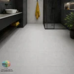 سرامیک سندی مات کاشی آسیا 30×30 در طراحی داخلی مدرن، انتخاب پوشش مناسب برای کف و دیوار نقش مهمی در زیبایی و کارایی فضا دارد. امروزه بسیاری از معماران و طراحان داخلی به سراغ محصولاتی میروند که علاوه بر ظاهر زیبا، دوام بالا و قابلیت هماهنگی با سبکهای مختلف را نیز داشته باشند. در این میان، سرامیک سندی مات کاشی آسیا یکی از گزینههای محبوب بازار محسوب میشود. سرامیک سندی مات کاشی آسیا دارای زمینهای طوسی روشن با بافتی نرم و یکنواخت است که جلوهای شبیه به سطوح سیمانی و بتن پرداختشده ایجاد میکند. رنگ خنثی و سطح مات آن باعث میشود در انواع پروژههای ساختمانی، از واحدهای مسکونی گرفته تا فضاهای تجاری و اداری، قابل استفاده باشد. ابعاد 30×30 سانتیمتری این محصول نیز امکان نصب آسان و اجرای منظم را در محیطهای مختلف فراهم میکند.