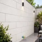 سرامیک خاک سفید پویان مات کاشی ماهان سرام؛ بررسی ویژگیها و کاربردها سرامیک خاک سفید پویان مات کاشی ماهان سرام یکی از محصولاتی است که با ابعاد ۱۲۰×۴۰ سانتیمتر، سطح مات و طراحی سهفیس معرفی میشود. این ترکیب میتواند برای افرادی که به دنبال پوششی با جلوهای ملایم و هماهنگ با سبکهای دکوراسیون امروزی هستند، قابل بررسی باشد. در این مقاله، مشخصات شناختهشده سرامیک خاک سفید پویان مات کاشی ماهان سرام را بررسی میکنیم و توضیح میدهیم که لعاب مات، ابعاد مستطیلی و سهفیس بودن چه نقشی در انتخاب و استفاده از آن دارند. همچنین نکاتی درباره خرید، نصب، نظافت و نگهداری سرامیک خاک سفید پویان مات کاشی ماهان سرام ارائه میدهیم تا بتوانید متناسب با شرایط پروژه خود تصمیم بگیرید. انتخاب سرامیک مناسب یکی از مراحل مهم در طراحی و تکمیل فضای داخلی ساختمان است. رنگ، ابعاد، نوع لعاب و هماهنگی طرح با سایر اجزای دکوراسیون میتوانند بر ظاهر نهایی محیط تأثیر بگذارند. به همین دلیل، هنگام خرید سرامیک بهتر است علاوه بر زیبایی، به نیازهای فضای موردنظر، روش نصب و شرایط نگهداری نیز توجه کنید